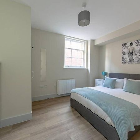 Hereford City Centre - Apartment 4, Isabella House - Modern Apartment In The Heart Of The City - Sleeps 4 Guests - Hosted By Rentmyhouse Ngoại thất bức ảnh