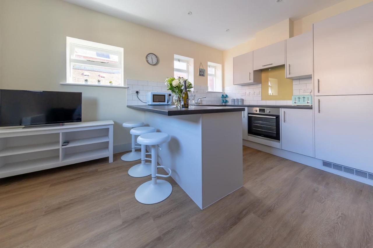 Hereford City Centre - Apartment 4, Isabella House - Modern Apartment In The Heart Of The City - Sleeps 4 Guests - Hosted By Rentmyhouse Ngoại thất bức ảnh